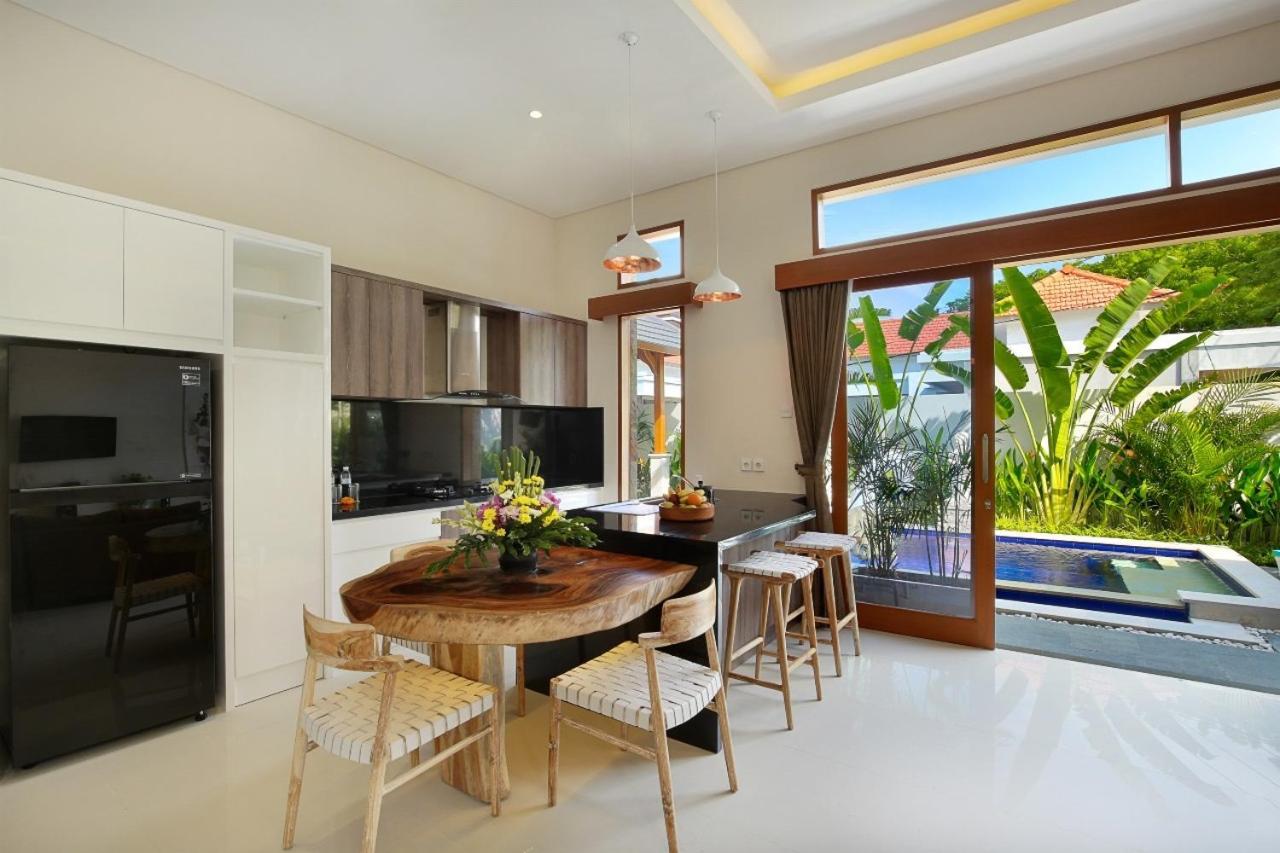 Holl Villa By Wildflower Group Legian Extérieur photo