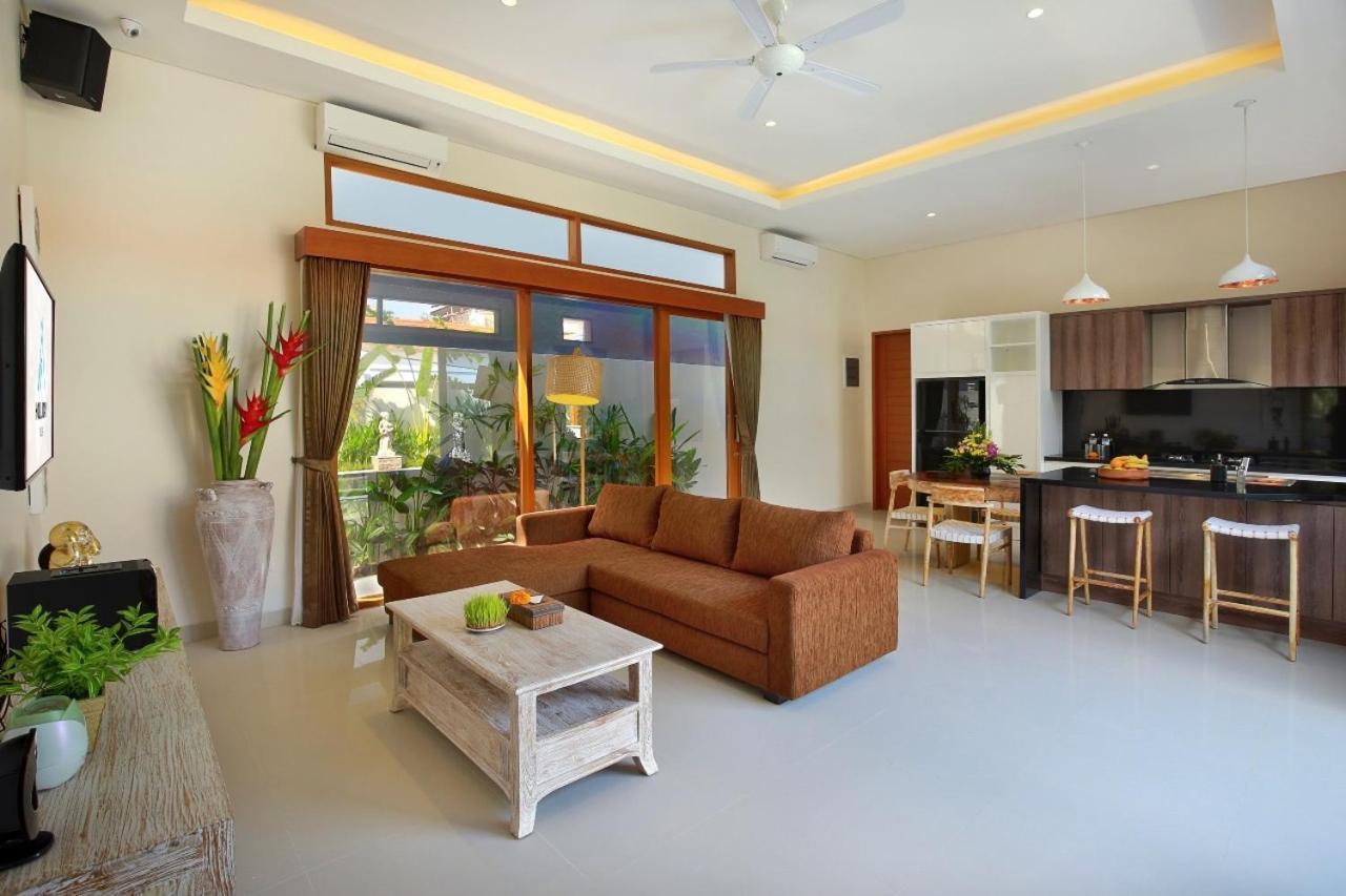 Holl Villa By Wildflower Group Legian Extérieur photo